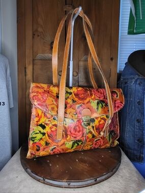 Patricia Nash Floral Bag